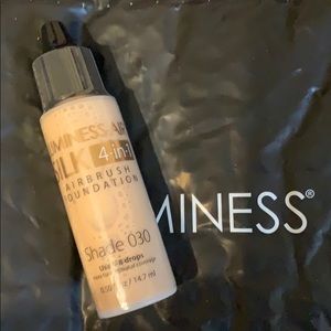 Luminess Air Foundation
